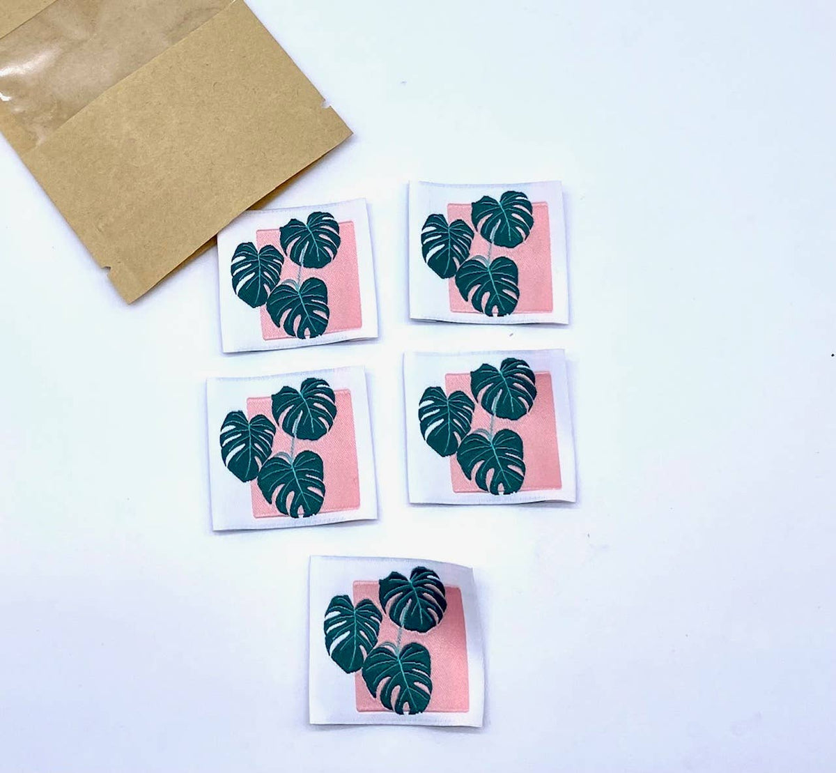 Étiquette à coudre : MONSTERA - Rose