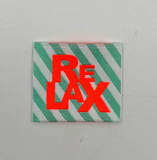 Étiquette tissée à coudre " RELAX" fluo