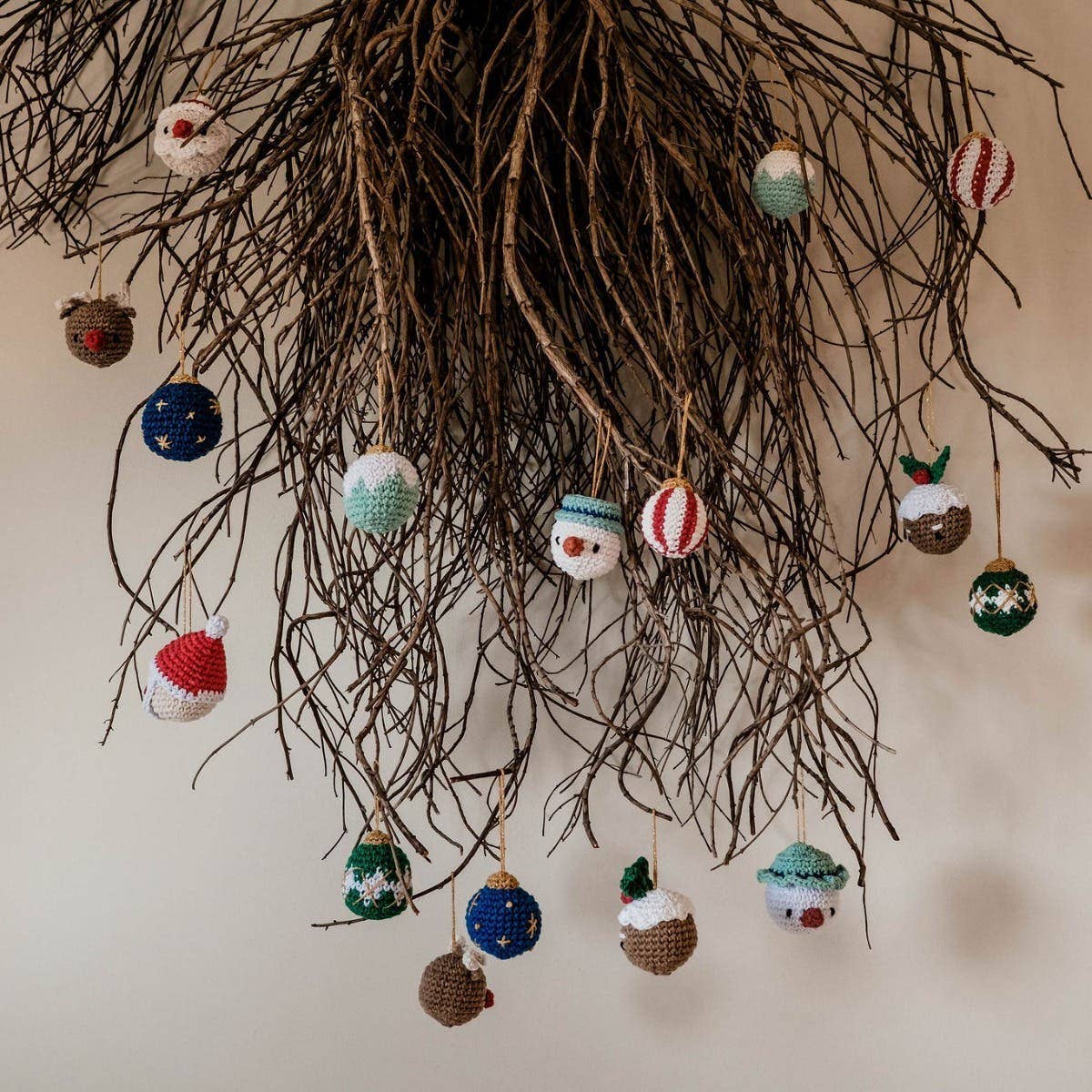 Kit de crochet DIY boules de Noël pays des merveilles