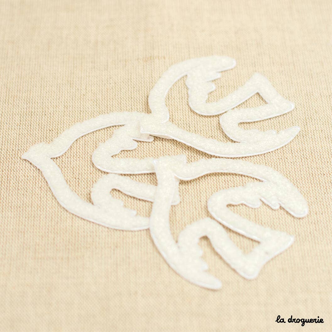 Ecusson Oiseau ajouré gauche: Blanc
