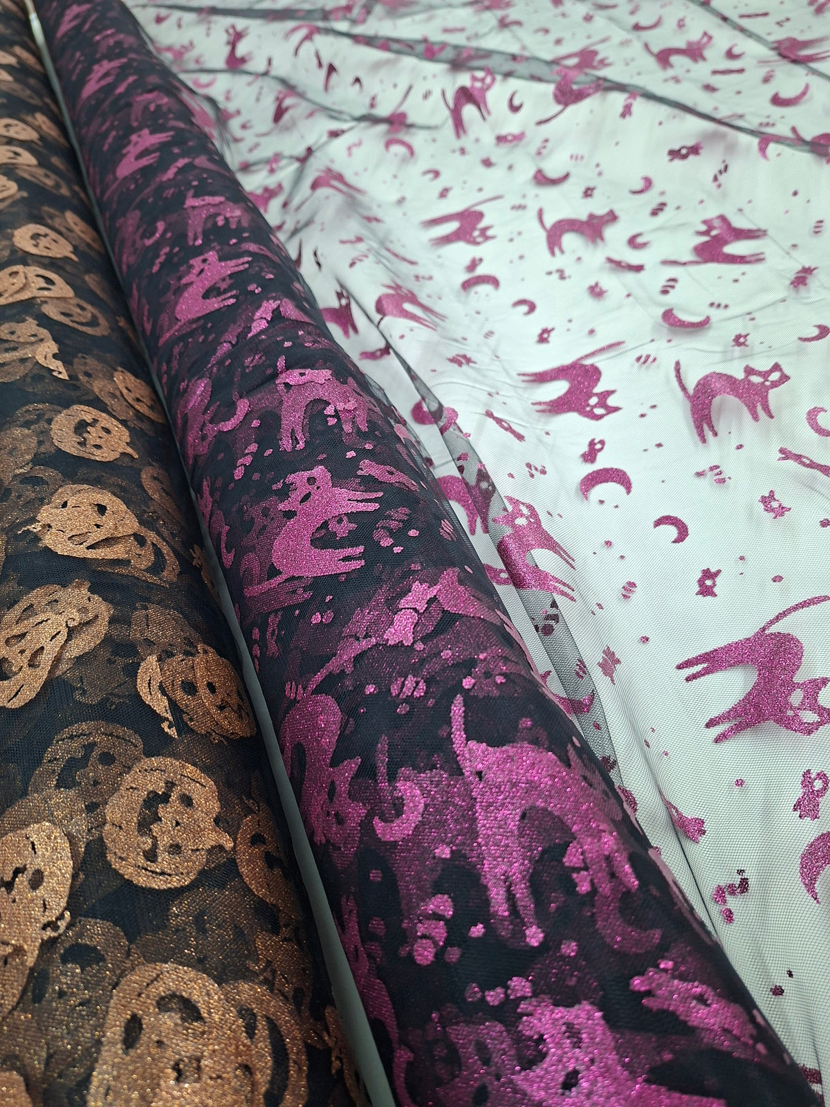 Tulle Halloween violet 100 % polyester - vendu par 50 cm