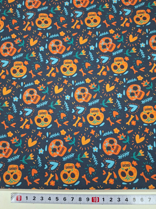 Tissu coton Halloween bleu nuit - vendu par 50 cm