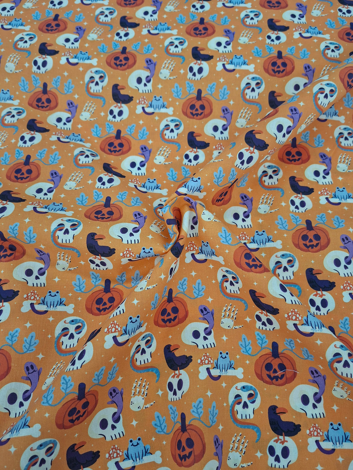 Tissu coton Halloween orange - vendu par 50 cm
